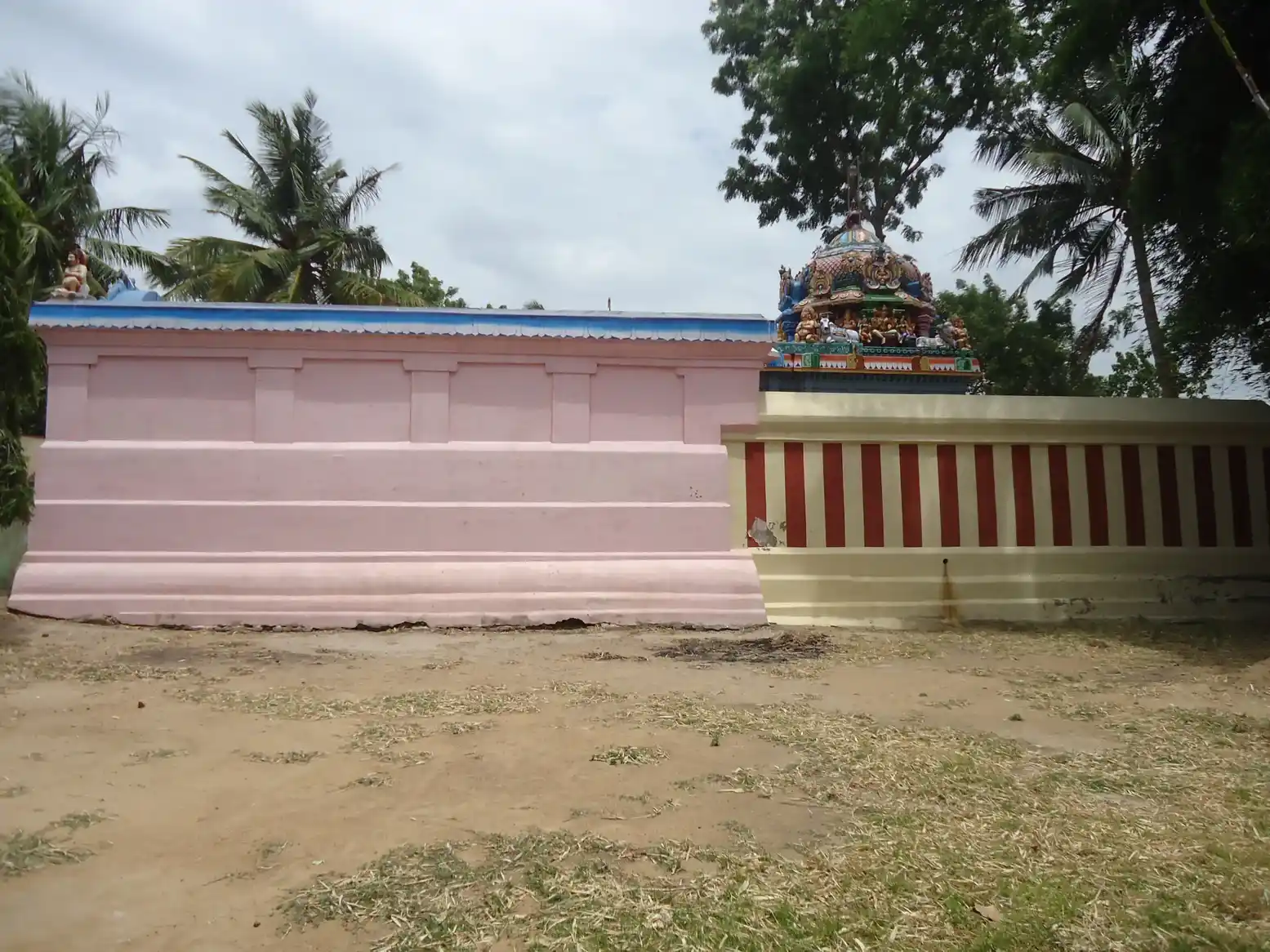 Arulmigu Vellaivarana Vinayagar Temple, Nakkampadi - 614203 அருள்மிகு வெள்ளைவாரண பிள்ளையார் திருக்கோயில், நக்கம்பாடி, Nakkampadi - 614203, Thanjavur - Ancient Temple Architecture and History Image 2