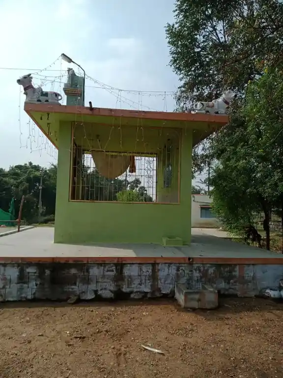 Arulmigu Vellaivinayagar Temple, Kalikavundanpalaiyam - 637103 அருள்மிகு வெள்ளை விநாயகர் திருக்கோயில், Kalikavundanpalaiyam - 637103, Salem - Ancient Temple Architecture and History Image 4