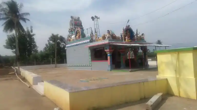 Arulmigu Vellakalpatty Mariamman Temple, Nedungulam - 637107 அருள்மிகு வெள்ளக்கல்பட்டி மாரியம்மன் திருக்கோயில், Nedungulam - 637107, Salem - Ancient Temple Architecture and History Image 4