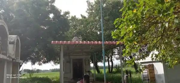 Arulmigu Vellandhangiyamman Temple, Kokkarasampettai - 620002 Arulmigu Vellandhangiyamman Temple, Kokkarasampettai - 620002, Thiruchirappalli - Ancient Temple Architecture and History Image 2