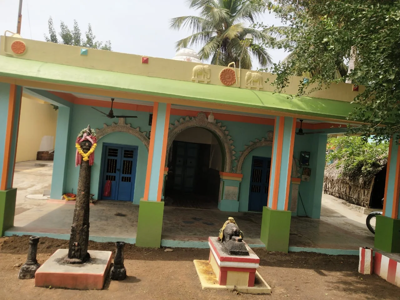Arulmigu Vellanthiruvaravu Iyanar Temple, Thiruppatur - 630211 - Main View