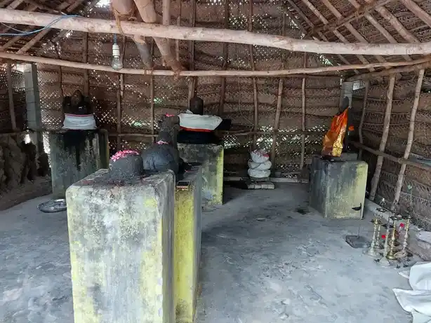 Arulmigu Vellavarana Pillaiyar Temple, Vanduvancheri - 614714 அருள்மிகு வெள்ளைவாரண பிள்ளையார் திருக்கோயில், வண்டுவாஞ்சேரி - 614714, Nagapattinam - Ancient Temple Architecture and History Image 5