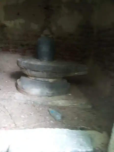 Arulmigu Velleswarar Temple, Anaiyampatti - 636105 அருள்மிகு வெள்ளீஸ்வரர் திருக்கோயில், Anaiyampatti - 636105, Salem - Ancient Temple Architecture and History Image 2