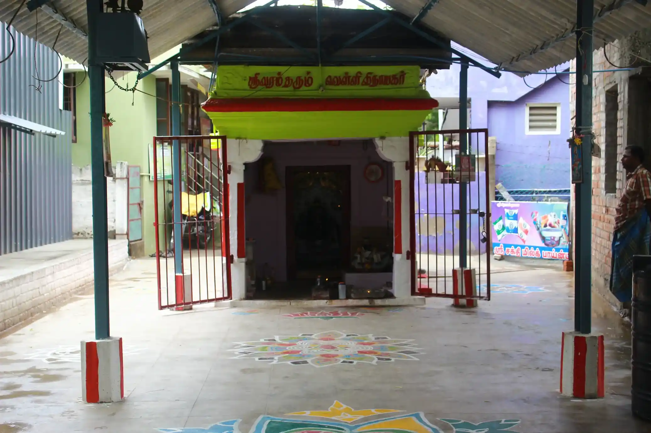Arulmigu Velli Pillayar Temple, Near By Hospital, Thachanallur - 627358