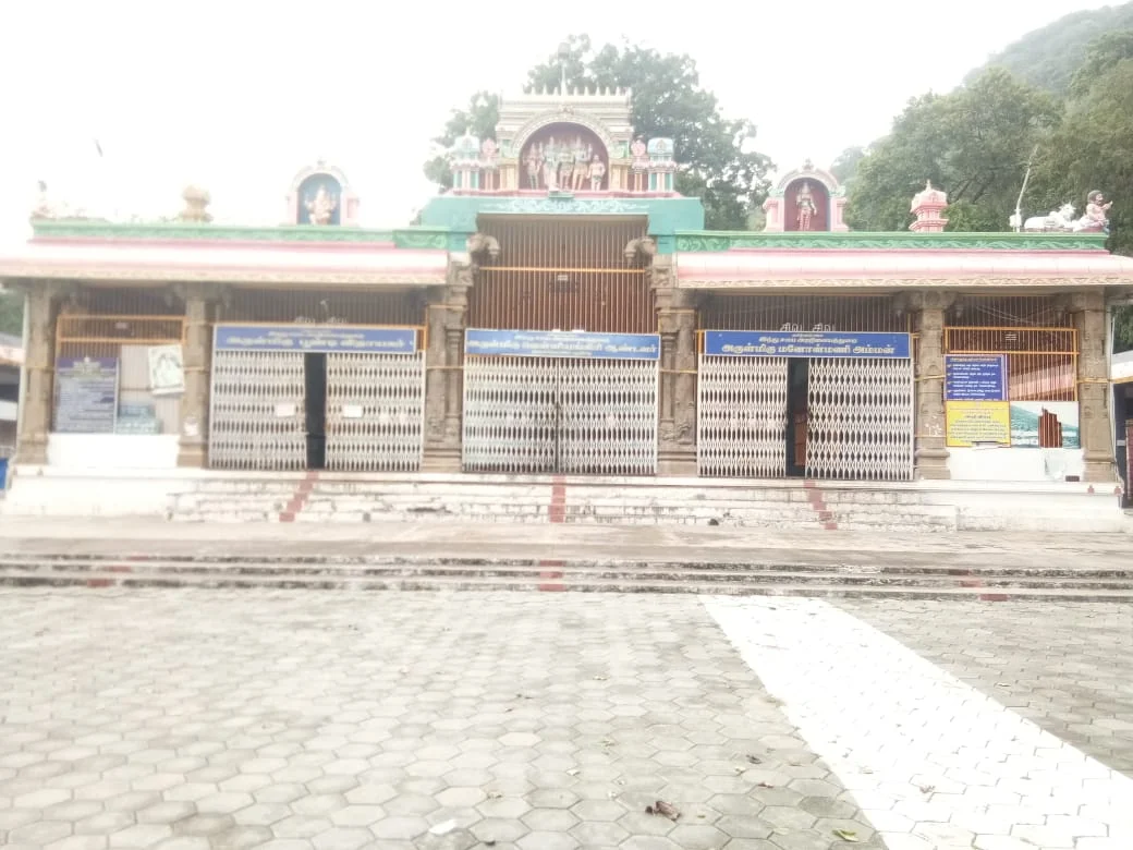 அருள்மிகு வெள்ளியங்கிரி ஆண்டவர் திருக்கோயில், வெள்ளிங்கிரி மலை செம்மேடு அஞ்சல், பூண்டி - 641114 - Main View