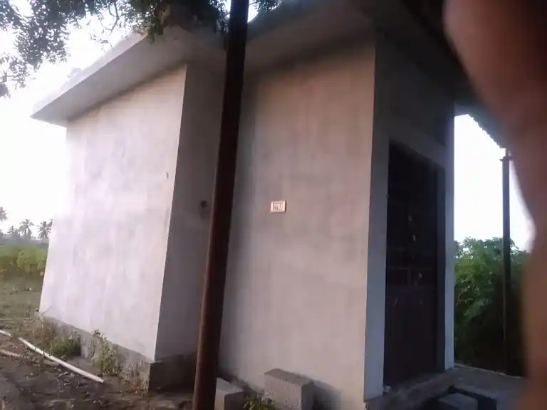 Arulmigu Velliappan Marisami Temple, Dinnahalli - 636804 Arulmigu Velliappan Marisami Temple, Dinnahalli - 636804, Dharmapuri - Ancient Temple Architecture and History Image 3