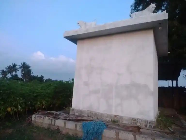 Arulmigu Velliappan Marisami Temple, Dinnahalli - 636804 Arulmigu Velliappan Marisami Temple, Dinnahalli - 636804, Dharmapuri - Ancient Temple Architecture and History Image 5