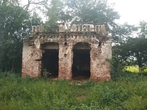 Arulmigu Vellimalai Temple, Utthappanayakkanur - 625537 வெள்ளிமலைக்கோயில், வெள்ளைமலைப்பட்டி, உசிலம்பட்டி வட்டம் கோயில், Utthappanayakkanur - 625537, Madurai - Ancient Temple Architecture and History Image 2