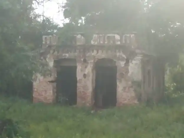Arulmigu Vellimalai Temple, Utthappanayakkanur - 625537 வெள்ளிமலைக்கோயில், வெள்ளைமலைப்பட்டி, உசிலம்பட்டி வட்டம் கோயில், Utthappanayakkanur - 625537, Madurai - Ancient Temple Architecture and History Image 4