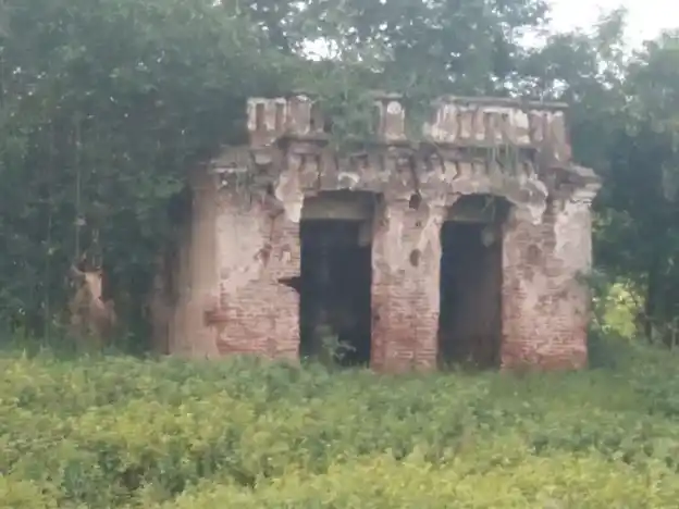 Arulmigu Vellimalai Temple, Utthappanayakkanur - 625537 வெள்ளிமலைக்கோயில், வெள்ளைமலைப்பட்டி, உசிலம்பட்டி வட்டம் கோயில், Utthappanayakkanur - 625537, Madurai - Ancient Temple Architecture and History Image 5