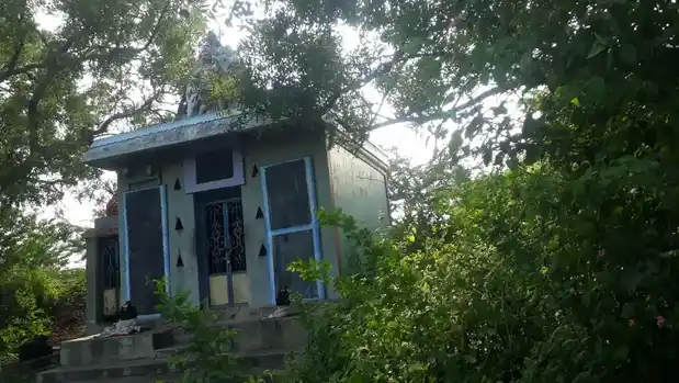 Arulmigu Velliyappan Temple, Street, Muthanur - 606701 அருள்மிகு வேடியப்பன் திருக்கோயில், Street, முதனுர் - 606701, Tiruvannamalai - Ancient Temple Architecture and History Image 2