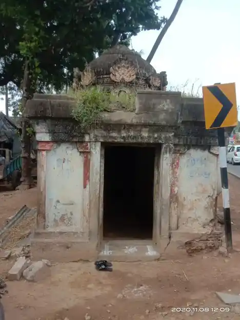 Arulmigu Vellore Varadharaja Perumal Temple, Vennar Bank, Thanjavur - 613003 அருள்மிகு வேளூர் வரதராஜ பெருமாள் திருக்கோயில், Vennar Bank, Thanjavur - 613003, Thanjavur - Ancient Temple Architecture and History Image 4