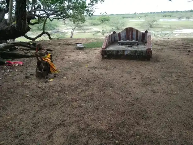 Arulmigu Veludaiya Ayyanar Temple, Kaanadu - 614621 அருள்மிகு வேலுடைய அய்யனார் திருக்கோயில், Kaanadu - 614621, Pudukkottai - Ancient Temple Architecture and History Image 5