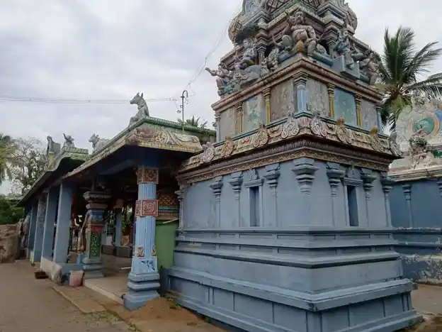 Arulmigu Vemapadai Iyyanar Temple, Melaperumalai - 614703 அருள்மிகு வேம்புடைய அய்யனார் திருக்கோயில், Melaperumalai - 614703, Thiruvarur - Ancient Temple Architecture and History Image 3