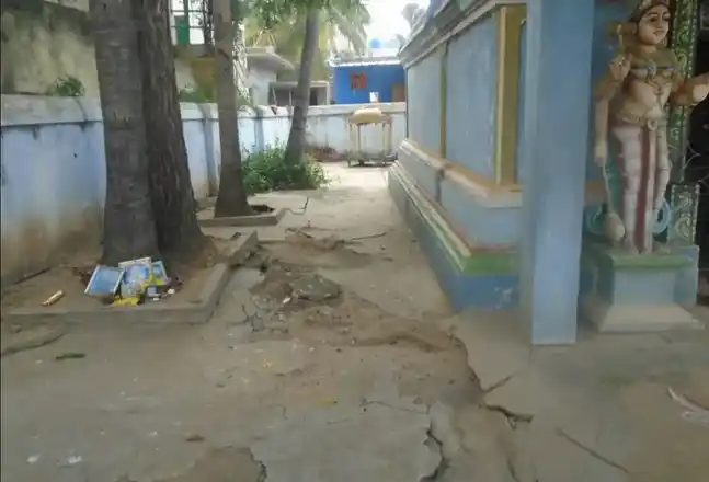 Arulmigu Vembathamman Temple, Vasanthanadai - 632104 அருள்மிகு வேம்பாத்தம்மன் திருக்கோயில், வசந்தநடை - 632104, Vellore - Ancient Temple Architecture and History Image 4