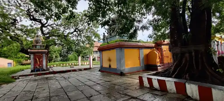 Arulmigu Vembuliamman Temple, Palavanthangal, Chennai - 600114