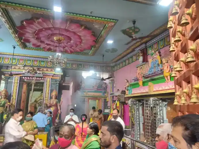 Arulmigu Vembuliamman Temple, Virugambakkam, Chennai - 600092 அருள்மிகு வேம்புலியம்மன் திருக்கோயில், விருகம்பாக்கம், சென்னை - 600092, Chennai - Ancient Temple Architecture and History Image 2