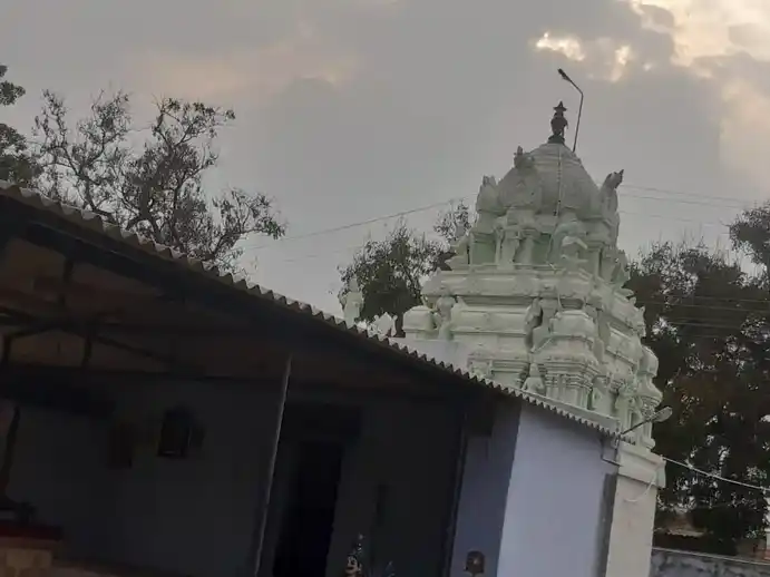Arulmigu Vendumalai Perumal Temple, Punnam - 638312 அருள்மிகு வேண்டுமலை பெருமாள் திருக்கோயில், Punnam - 638312, Erode - Ancient Temple Architecture and History Image 5