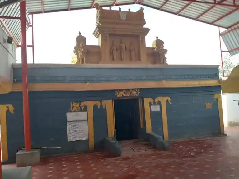 Arulmigu Venekopal Swamy Temple, Center Place In The Village, Ethirkottai. - 626131 அருள்மிகு வேணுகோபாலசுவாமி திருக்கோயில், கிராமத்தின் மையப்பகுதி, எதிர்கோட்டை கிராமம் - 626131, Virudhunagar - Ancient Temple Architecture and History Image 6
