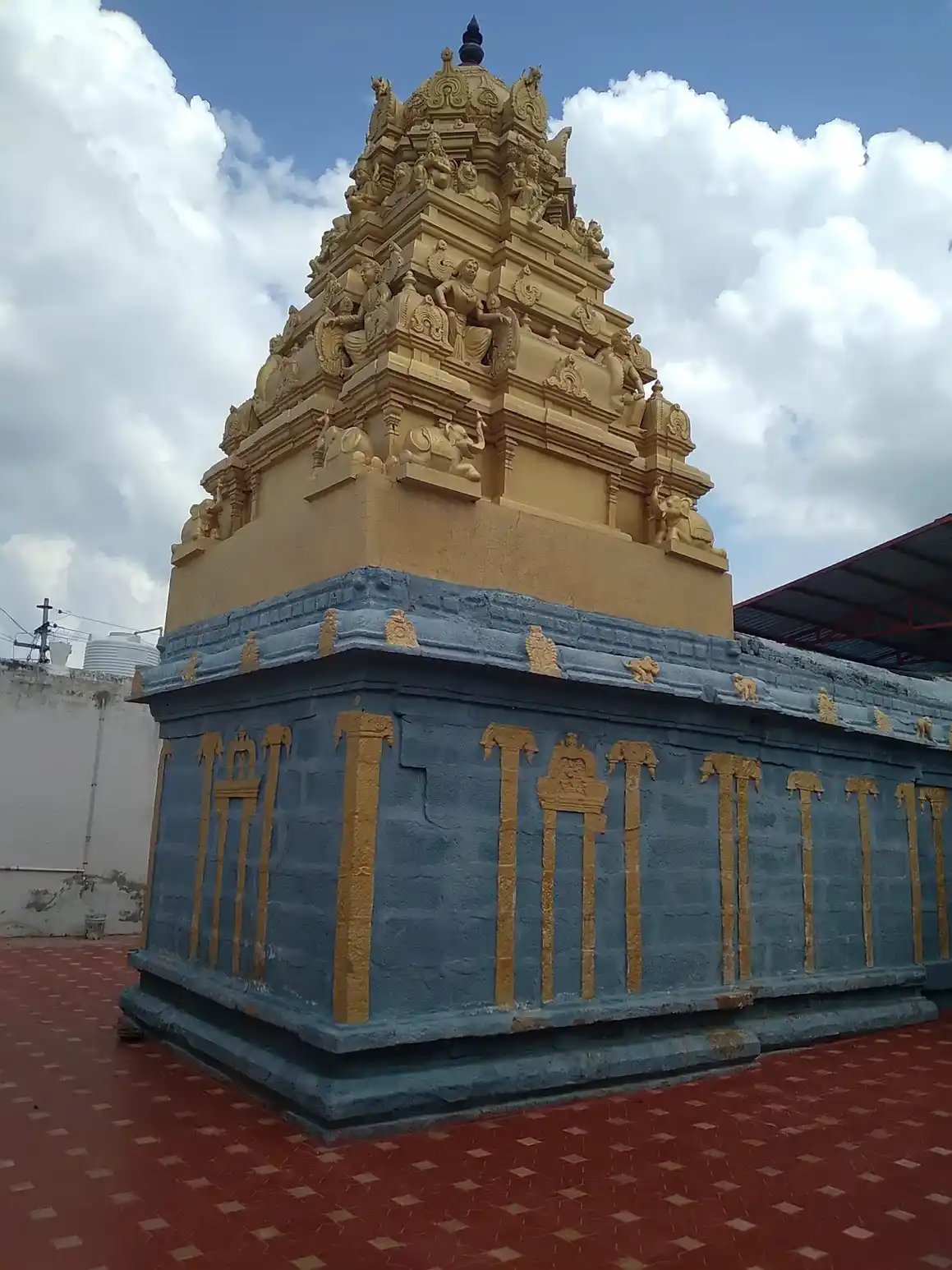Arulmigu Venekopal Swamy Temple, Center Place In The Village, Ethirkottai. - 626131 அருள்மிகு வேணுகோபாலசுவாமி திருக்கோயில், கிராமத்தின் மையப்பகுதி, எதிர்கோட்டை கிராமம் - 626131, Virudhunagar - Ancient Temple Architecture and History Image 9
