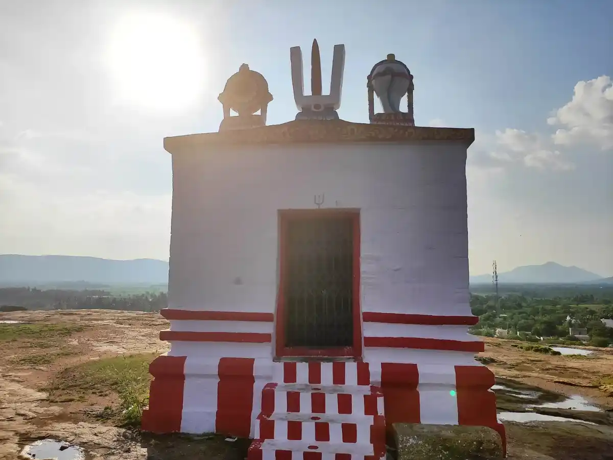 Arulmigu Vengadachalapathi Temple, Ramarajapuram - 624208 அருள்மிகு வெங்காடஜலபதி திருக்கோயில், ராமராஜபுரம் - 624208, Dindigul - Ancient Temple Architecture and History Image 2