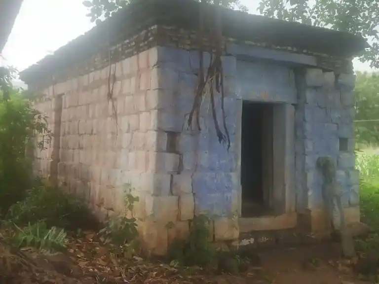 Arulmigu Vengadajalapathi Temple, Elumalaii - 625535