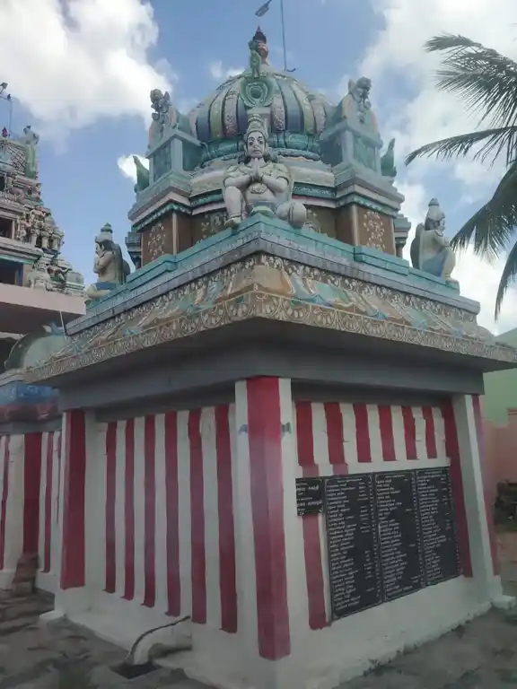 Arulmigu Vengadajalapathi Temple, Kuppalnattham - 625527 அருள்மிகு வெங்கடாஜலபதி திருக்கோயில், Kuppalnattham - 625527, Madurai - Ancient Temple Architecture and History Image 3