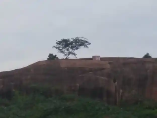 Arulmigu Vengadasalapathy Temple, K.Puliankulam - 625512 அருள்மிகு வெங்கடாஜலபதி திருக்கோயில், K.Puliankulam - 625512, Madurai - Ancient Temple Architecture and History Image 2