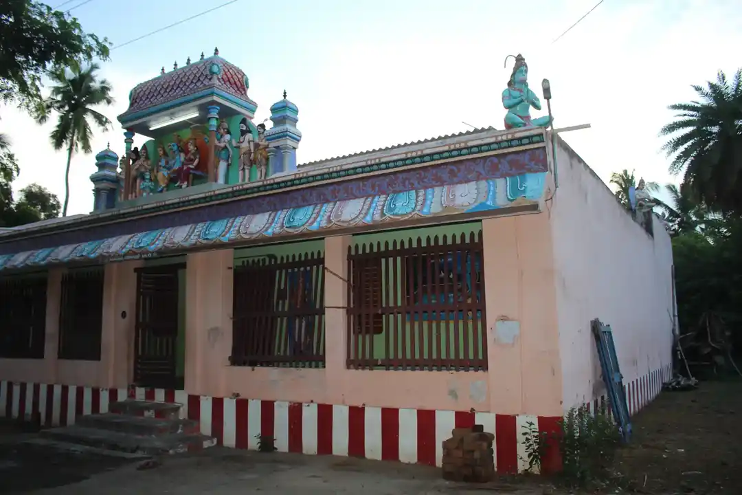 Arulmigu Vengadesa Perumal Temple (Pajanai Madam), Injikkollai - 612605 அருள்மிகு வெங்கடேச பெருமள் திருக்கோயில், Injikkollai - 612605, Thanjavur - Ancient Temple Architecture and History Image 2
