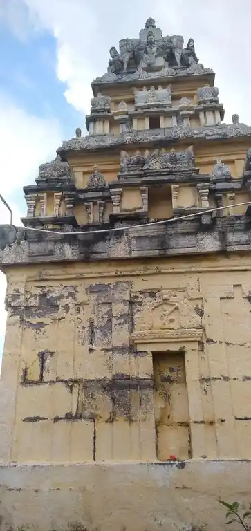 Arulmigu Vengadesa Perumal Temple, Sevalapurai - 604202 அருள்மிகு வெங்கடேசபெருமாள் திருக்கோயில், Sevalapurai - 604202, Viluppuram - Ancient Temple Architecture and History Image 3