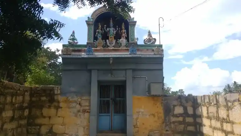 Arulmigu Vengadesaperumal Temple, Chozhanmaligai - 612703