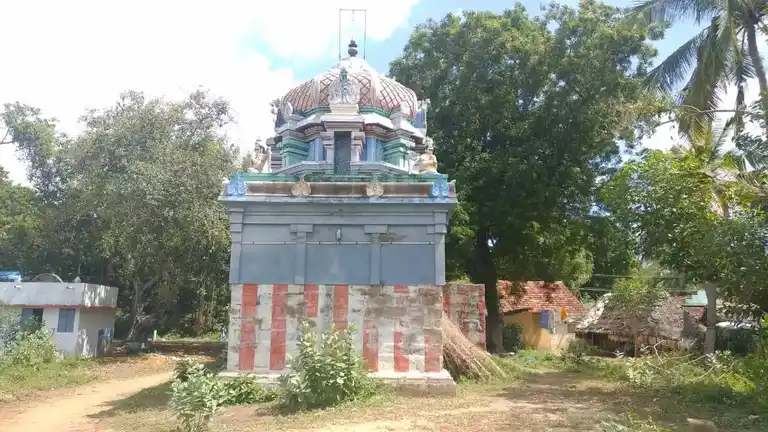 Arulmigu Vengadesaperumal Temple, Chozhanmaligai - 612703 அருள்மிகு வெங்கடேசபெருமாள் திருக்கோயில், Chozhanmaligai - 612703, Thanjavur - Ancient Temple Architecture and History Image 4