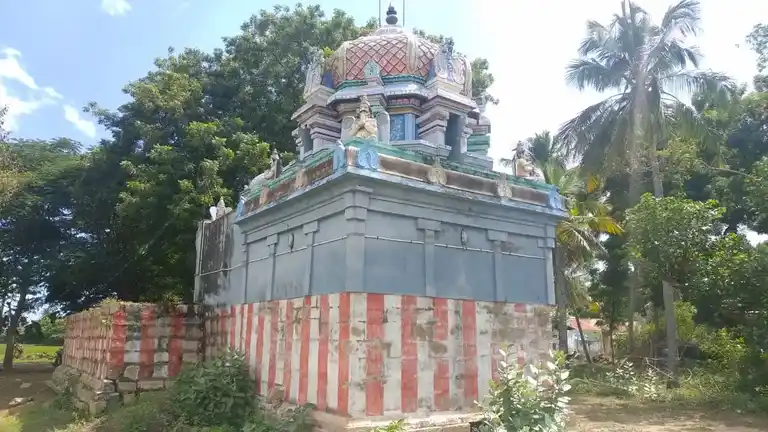 Arulmigu Vengadesaperumal Temple, Chozhanmaligai - 612703 அருள்மிகு வெங்கடேசபெருமாள் திருக்கோயில், Chozhanmaligai - 612703, Thanjavur - Ancient Temple Architecture and History Image 5