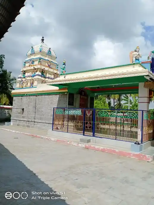 Arulmigu Vengadesaperumal Temple, Jangamanayakanpalayam - 641402 அருள்மிகு வெங்கடேசப்பெருமாள் திருக்கோயில், Jangamanayakanpalayam - 641402, Coimbatore - Ancient Temple Architecture and History Image 2