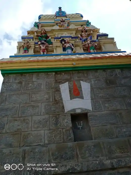 Arulmigu Vengadesaperumal Temple, Jangamanayakanpalayam - 641402 அருள்மிகு வெங்கடேசப்பெருமாள் திருக்கோயில், Jangamanayakanpalayam - 641402, Coimbatore - Ancient Temple Architecture and History Image 3