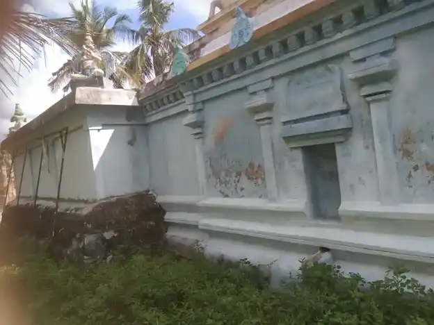 Arulmigu Vengadesaperumal Temple, Thenkalavaai - 604302 அருள்மிகு வெங்கடேசப்பெருமாள் திருக்கோயில், Thenkalavaai - 604302, Viluppuram - Ancient Temple Architecture and History Image 3