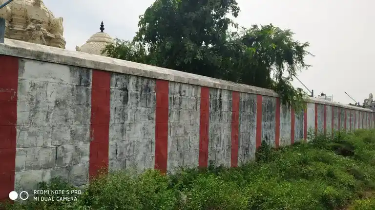 Arulmigu Vengadesaperumal Temple, Yezhusempun - 605402 அருள்மிகு வெங்கடேசபெருமாள் திருக்கோயில், Yezhusempun - 605402, Viluppuram - Ancient Temple Architecture and History Image 2