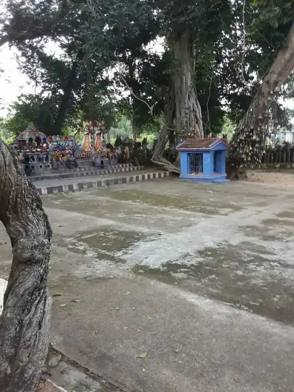 Arulmigu Vengalamudi Ayyanaar Temple, Kombaipatti - 624304 Arulmigu Vengalamudi Ayyanaar Temple, Kombaipatti - 624304, Dindigul - Ancient Temple Architecture and History Image 13