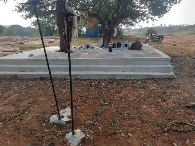 Arulmigu Vengalappaali Karuppannaswamy Temple, Vemandampalayam - 638101 அருள்மிகு வெங்கலப்பாளி கருப்பண்ணசாமி திருக்கோயில், Vemandampalayam - 638101, Erode - Ancient Temple Architecture and History Image 4