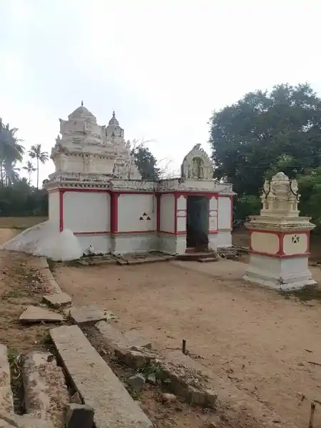 Arulmigu Vengatachalapathi Temple, Nimiyampattu - 635752 அருள்மிகு வெங்கட்டாஜலபதி திருக்கோயில், நிம்மியம்பட்டு - 635752, Thirupathur - Ancient Temple Architecture and History Image 7