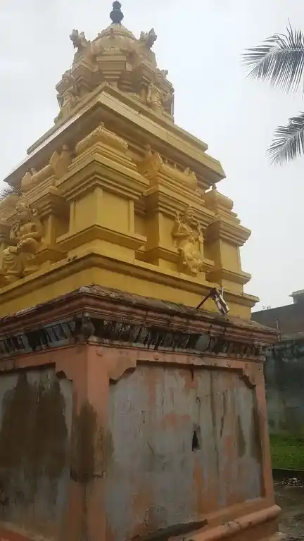 Arulmigu Vengatesa Perumal Temple, Girisamuthiram - 635751 அருள்மிகு வெங்கடேசப்பெருமாள் திருக்கோயில், கிரிசமுத்திரம் - 635751, Vellore - Ancient Temple Architecture and History Image 5