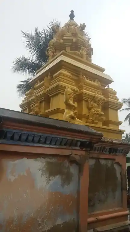 Arulmigu Vengatesa Perumal Temple, Girisamuthiram - 635751 அருள்மிகு வெங்கடேசப்பெருமாள் திருக்கோயில், கிரிசமுத்திரம் - 635751, Vellore - Ancient Temple Architecture and History Image 6