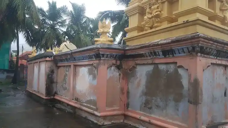 Arulmigu Vengatesa Perumal Temple, Girisamuthiram - 635751 அருள்மிகு வெங்கடேசப்பெருமாள் திருக்கோயில், கிரிசமுத்திரம் - 635751, Vellore - Ancient Temple Architecture and History Image 8