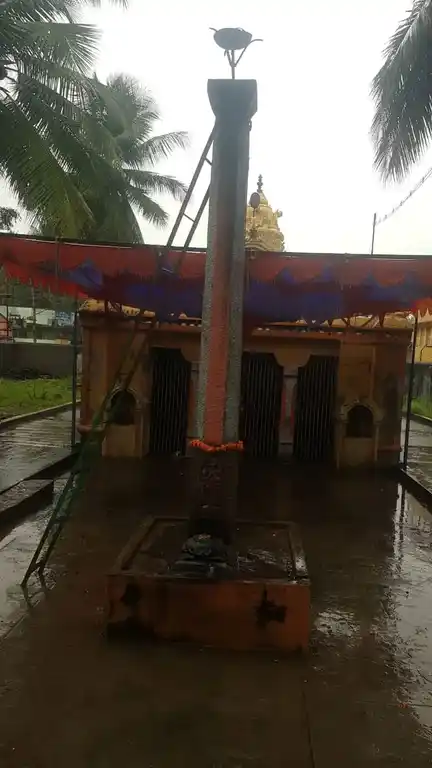 Arulmigu Vengatesa Perumal Temple, Girisamuthiram - 635751 அருள்மிகு வெங்கடேசப்பெருமாள் திருக்கோயில், கிரிசமுத்திரம் - 635751, Vellore - Ancient Temple Architecture and History Image 9