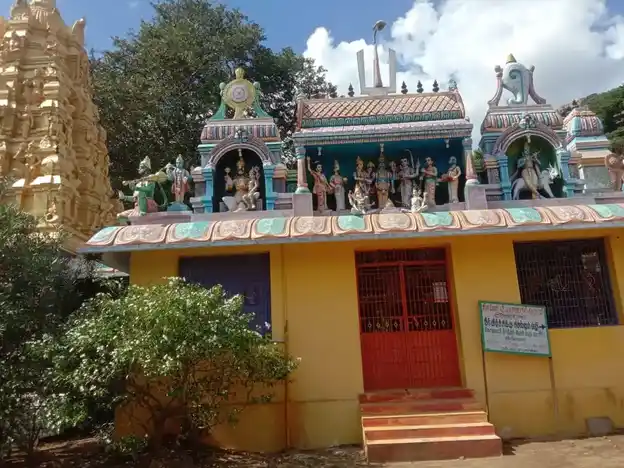 Arulmigu Vengatesa Perumal Temple, Jalagambarai - 635751 அருள்மிகு வெங்கடேசப்பெருமாள் திருக்கோயில், ஜலகாம்பாறை - 635751, Thirupathur - Ancient Temple Architecture and History Image 4