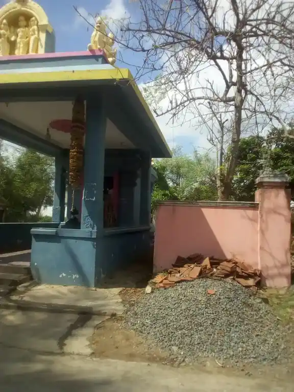 Arulmigu Vengatesa Perumal Temple, Marutham - 631561 அருள்மிகு வெங்கடேசப்பெருமாள் திருக்கோயில், Marutham - 631561, Kancheepuram - Ancient Temple Architecture and History Image 4