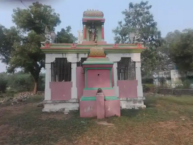 Arulmigu Vengatesa Perumal Temple, Melnayakkanpalayam - 632512 அருள்மிகு வெங்கடேசப் பெருமாள் திருக்கோயில், மேல்நாயக்கன்பாளையம் - 632512, Ranipet - Ancient Temple Architecture and History Image 2