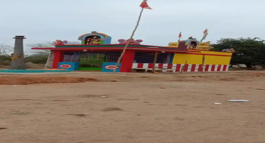 Arulmigu Vengatesa Perumal Temple, Mushkampattu - 632601 அருள்மிகு வெங்கடேசப்பெருமாள் திருக்கோயில், முஸ்காம்பட்டு - 632601, Vellore - Ancient Temple Architecture and History Image 3