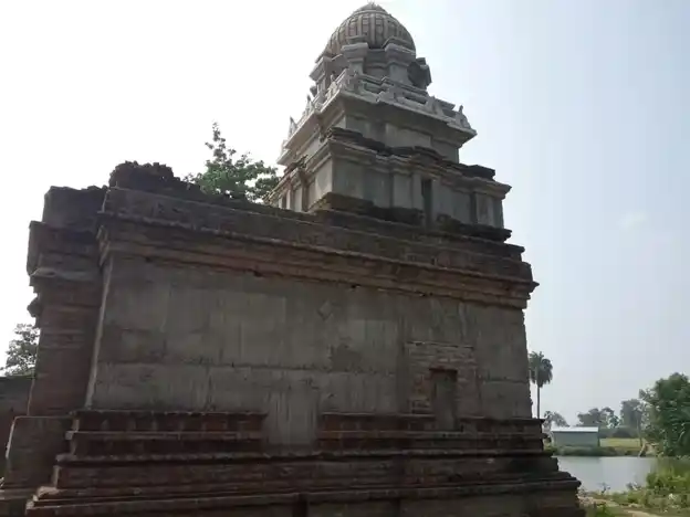 Arulmigu Venkadajalapathy Temple, Pudur - 610205 அருள்மிகு வெங்கடாசலபதி திருக்கோயில், Pudur - 610205, Thiruvarur - Ancient Temple Architecture and History Image 4