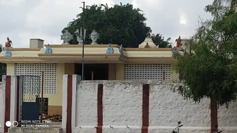 Arulmigu Venkadasaperumal Temple, Kalapatti, Vilankurichy - 641035 அருள்மிகு ஸ்ரீ வெங்கடேசப்பெருமாள் திருக்கோயில், Kalapatti, Vilankurichy - 641035, Coimbatore - Ancient Temple Architecture and History Image 2